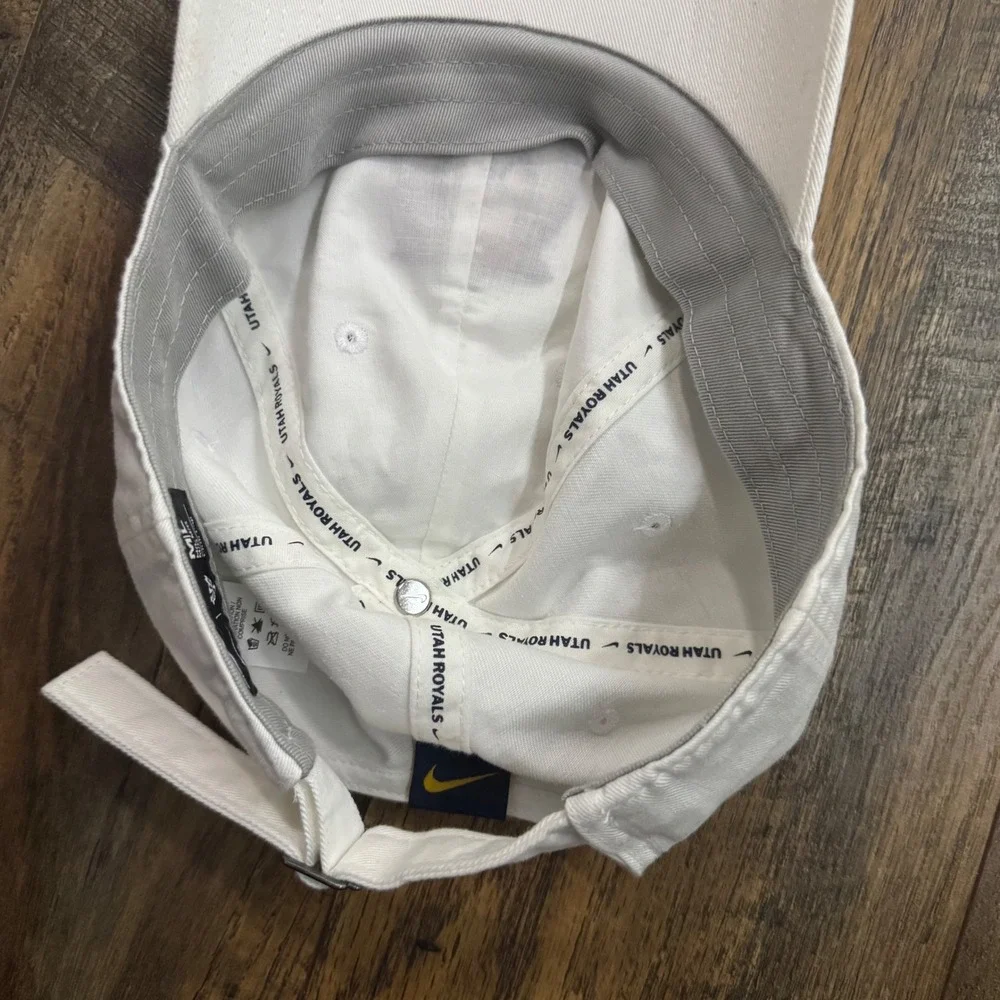 Nike club cap